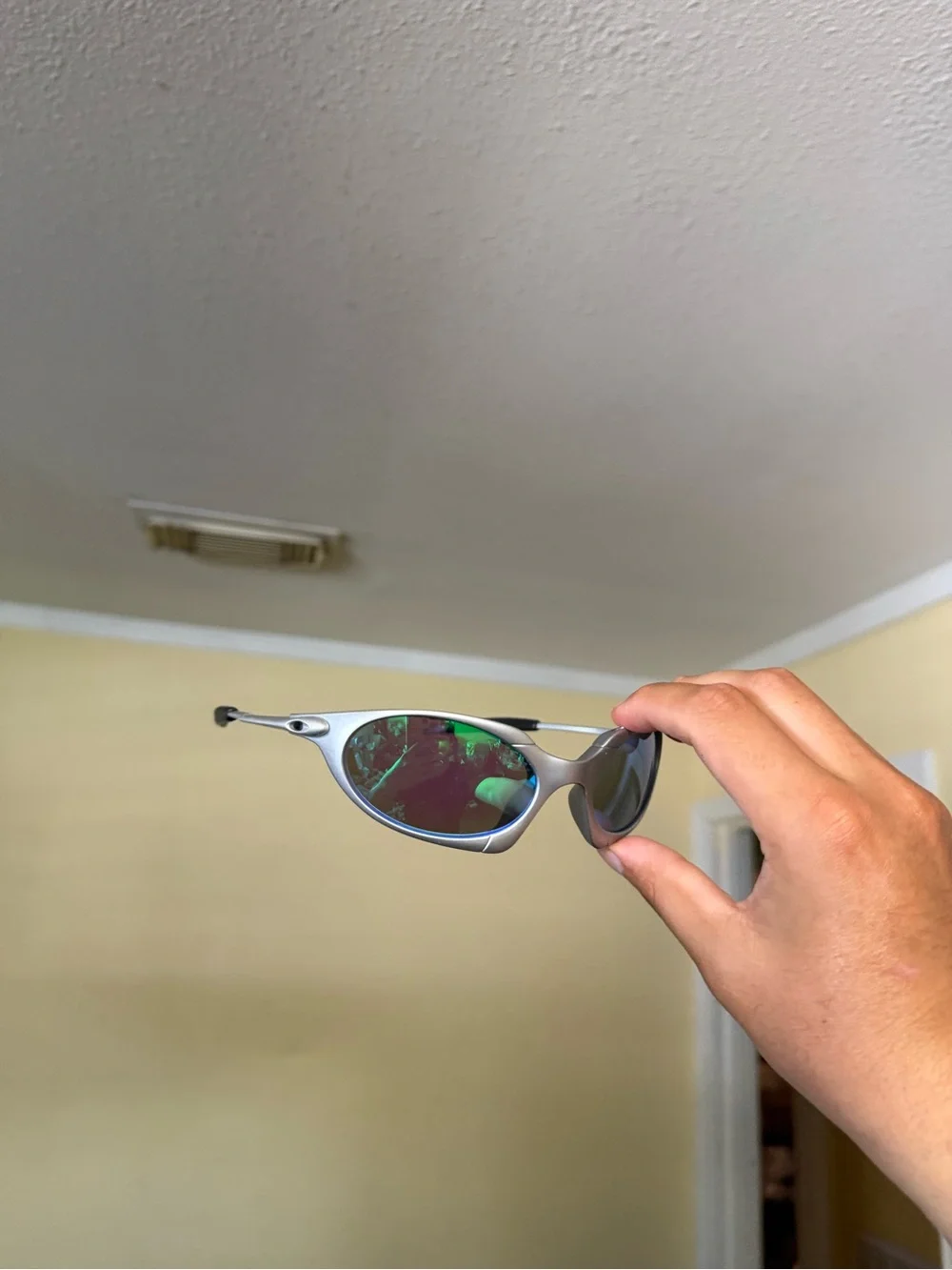 Silver Sport Sunglasses with Mirrored Lenses Oakley